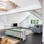 Wunderschoenes Panorama Penthouse דירה